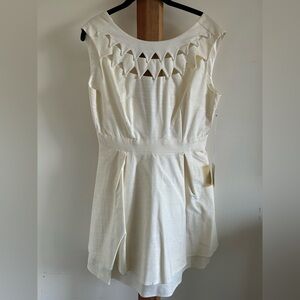 Forever 21 Cream Sleeveless Mini Dress Size L NWT